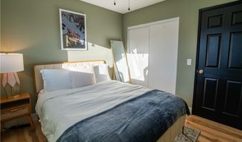 31 Jade Cir, Las Vegas, NV 89106