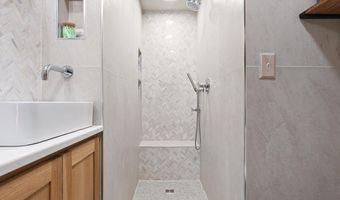 635 W Washington Ave, Alpena, MI 49707