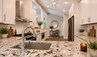 6900 HEATHERHILL Rd, Bethesda, MD 20817