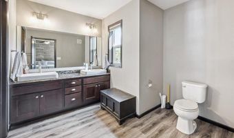 13715 Grafton Ct, Apple Valley, MN 55124