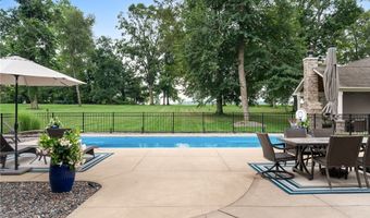 49820 Greystone Dr, Amherst, OH 44001