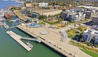2825 Crusader St, Alameda, CA 94501