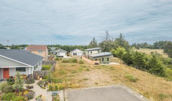 636 SEACREST Dr, Bandon, OR 97411