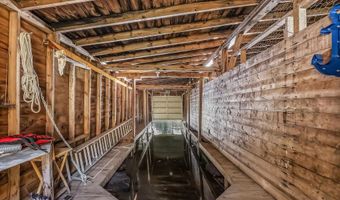 86 Smith Point Rd, Alton, NH 03810