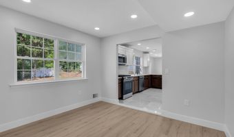 39 Old Main Shore Rd, Barnegat, NJ 08005