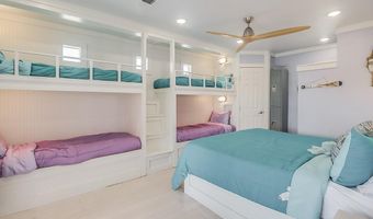 5076 Utah St, Bay St. Louis, MS 39520