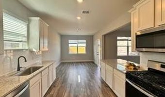 910 Emerson Dr, Anna, TX 75409