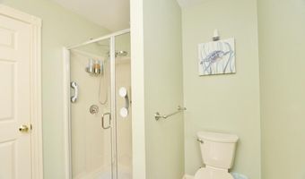 40 Kathryn Ln, Bangor, ME 04401