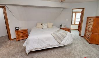 17200 Pella Rd, Adams, NE 68301