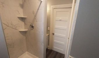 307 DOLPHIN St 2E, Baltimore, MD 21217