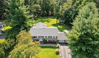 9 Victoria Dr, Airmont, NY 10901