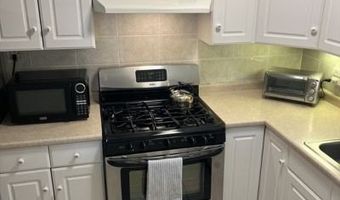 20 Colonial Dr 3, Andover, MA 01810