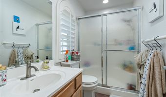 16501 Menahka Rd, Apple Valley, CA 92307