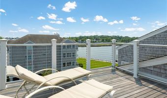 31 Coddington Wharf 24, Newport, RI 02840