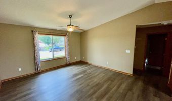 1905 20th St SW, Austin, MN 55912