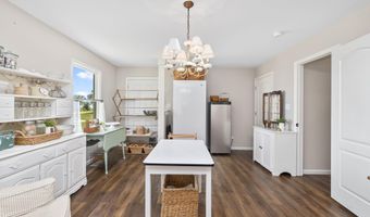 126 Narrow Shore Rd, Aydlett, NC 27916