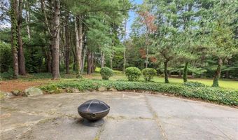 10 Abbott Valley View Dr, Cumberland, RI 02864