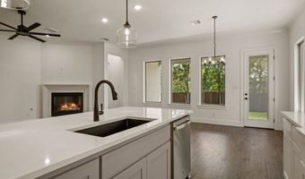 203 Kingfisher Ln, Aledo, TX 76008