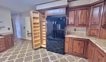 101 7th Ave NW, Bowman, ND 58623