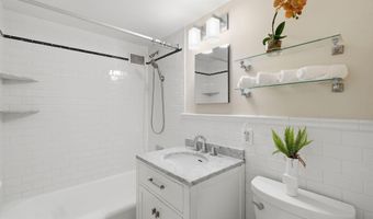 3701 CONNECTICUT Ave NW 222, Washington, DC 20008
