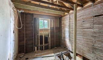 355 N 8th St, Arlington, NE 68002
