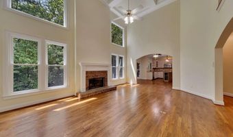 5035 Towne Lk, Woodstock, GA 30189