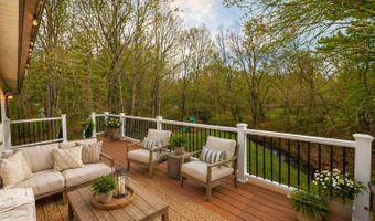 50 Edinburgh Dr, Bedford, NH 03110