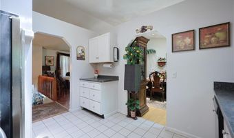 52 Urquhart St, Cranston, RI 02920
