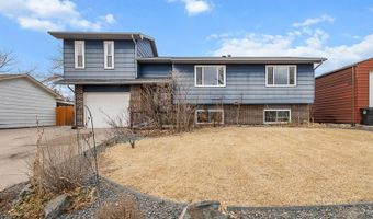 900 PHOENIX Dr, Cheyenne, WY 82001