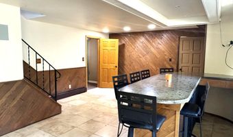 826 EASTVIEW Dr, Antigo, WI 54409
