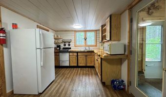 6 Maple Dr, Abbot, ME 04406