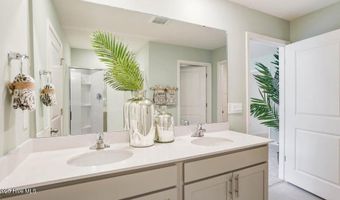 1055 Queensland Ln, Ayden, NC 28513