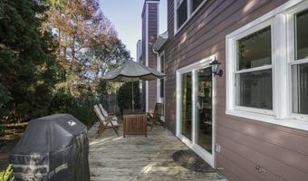 9900 Barston Ct, Alpharetta, GA 30022