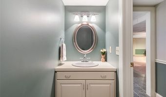 2 Seal Island Rd, Bristol, RI 02809