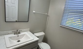 6302 Bishops Pond Ln, Indianapolis, IN 46268
