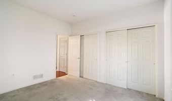 15 Five Bridges Ct, Barnegat, NJ 08005
