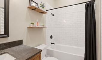 1770 Porthill Loop, Bonners Ferry, ID 83805