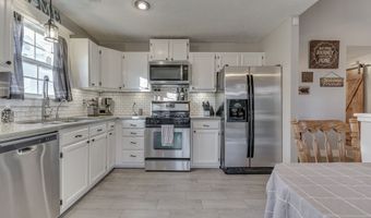 8813 Country Lane Ct, Indianapolis, IN 46217