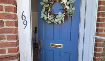 69 Delwood Rd, Warwick, RI 02889