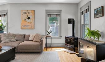 16 Isham St, Burlington, VT 05401