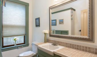 41 Chapin St, Brattleboro, VT 05301