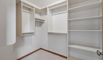 4226 E APPLESEED Dr, Appleton, WI 54913