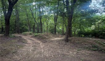 4824 Manchester Rd, Akron, OH 44319