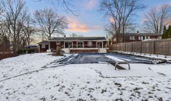 566 Morley Ct, Belford, NJ 07718