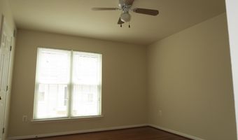 5818 COWLING Ct, Alexandria, VA 22304