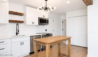 96 1st Ave A, Atlantic Highlands, NJ 07716