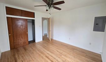 101 W Givens St, Abingdon, IL 61410