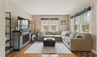 107 S Burton Pl, Arlington Heights, IL 60005