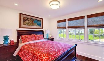 228 Bonnet Point Rd, Narragansett, RI 02882