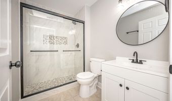 345 Bowen St, Biloxi, MS 39530
